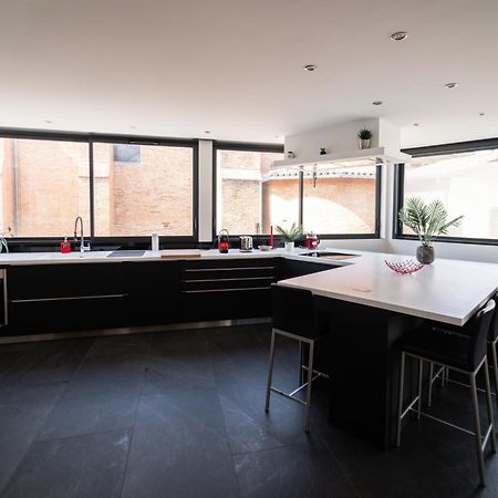 Loft 150 M2 Jacuzzi, Sauna Et Massage Blagnac Kültér fotó