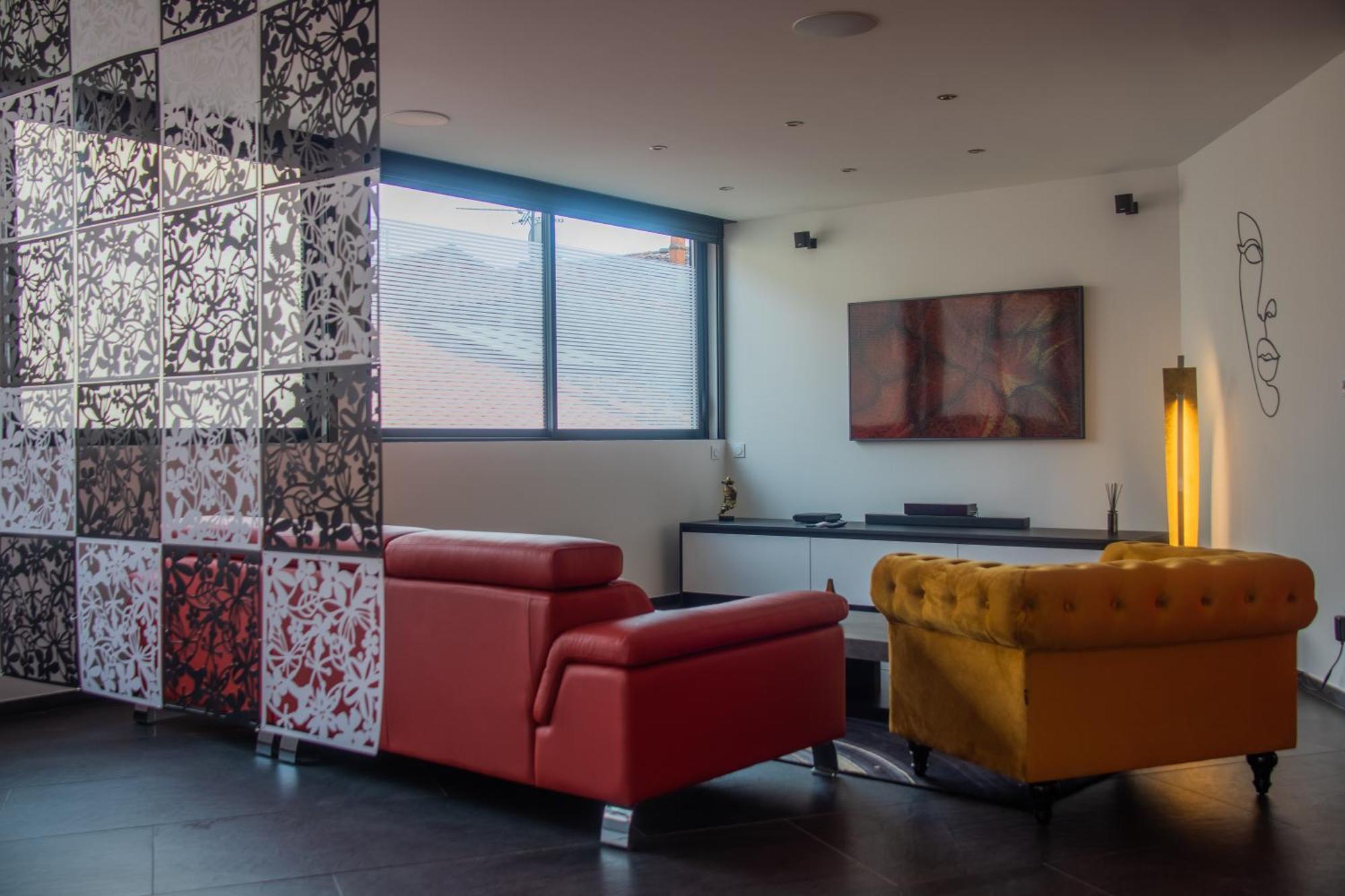 Loft 150 M2 Jacuzzi, Sauna Et Massage Blagnac Kültér fotó