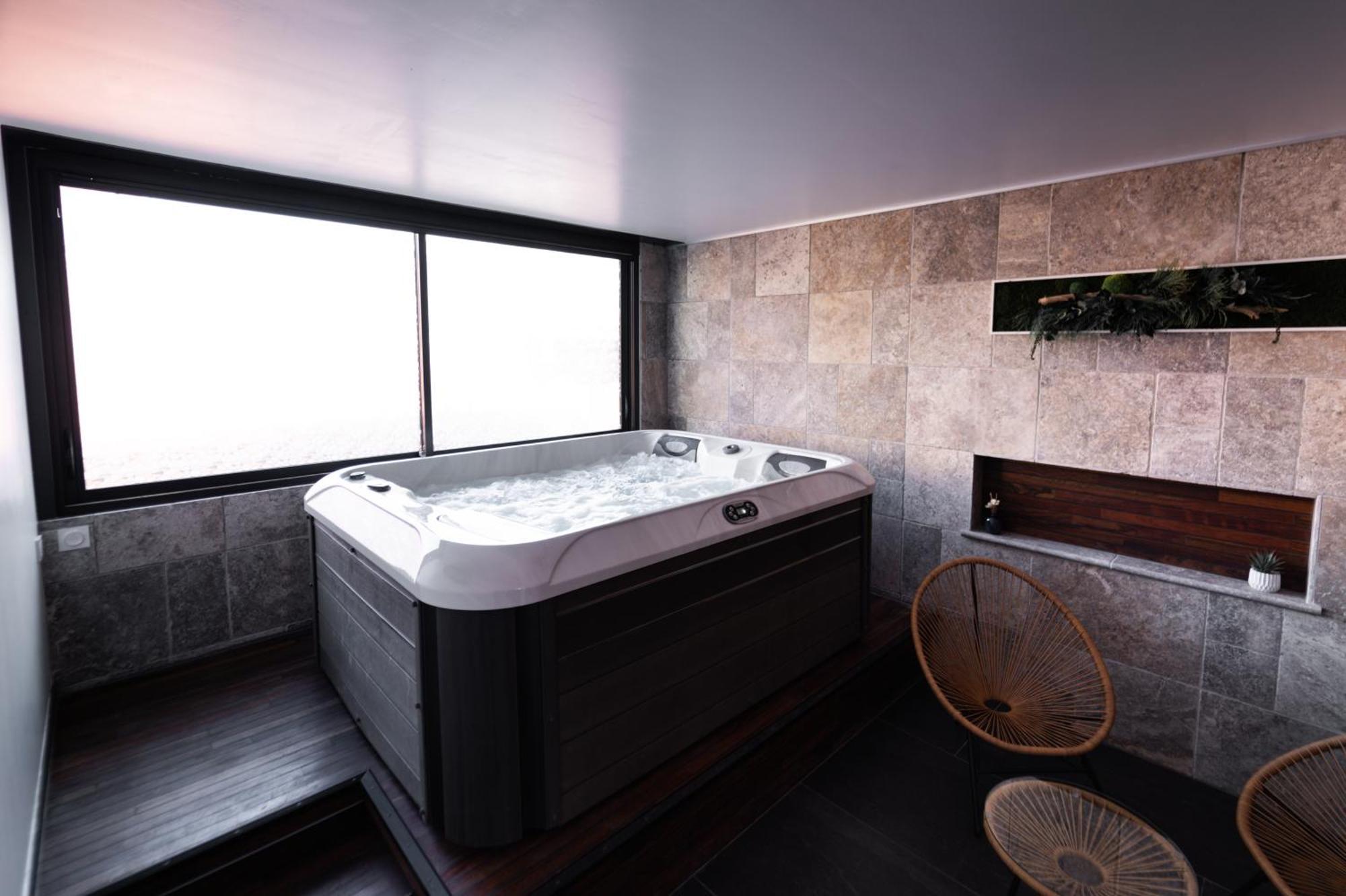 Loft 150 M2 Jacuzzi, Sauna Et Massage Blagnac Kültér fotó