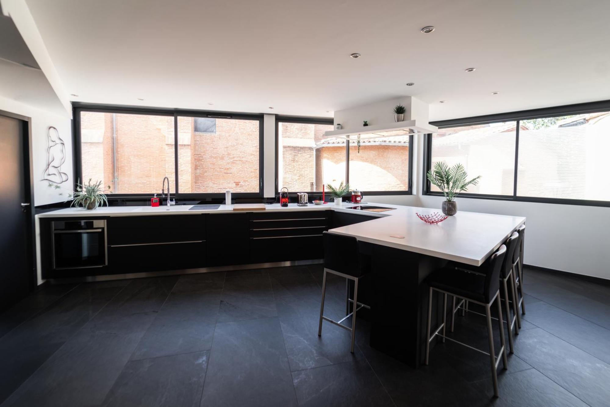 Loft 150 M2 Jacuzzi, Sauna Et Massage Blagnac Kültér fotó